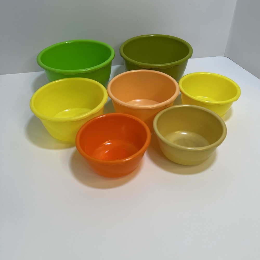 Vtg Blisscraft of‎ hollywood small plastic mixing bowls Scalloped- D-175385